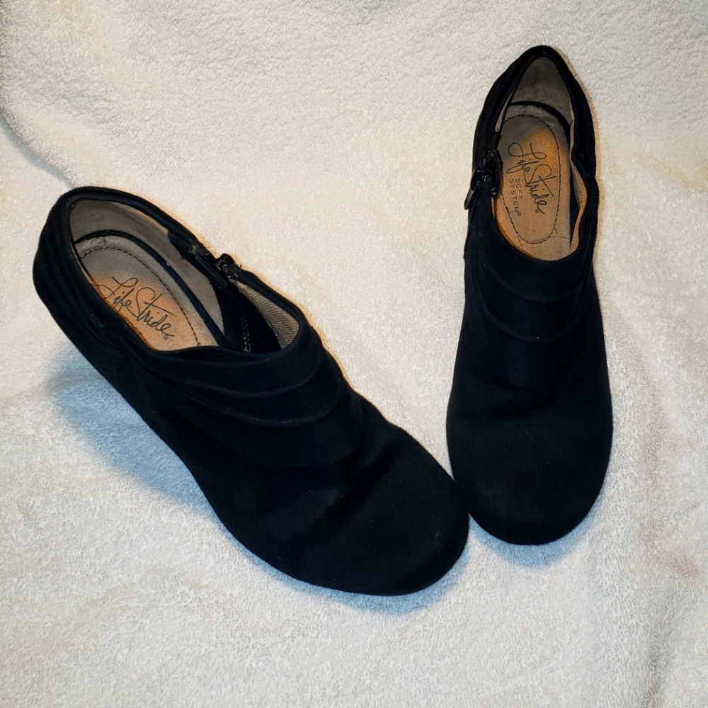 Ankle boot - Picture 3 of 14